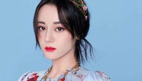 赵露思迎来事业新高峰:从吃瓜新手到娱乐圈“独立思考者”